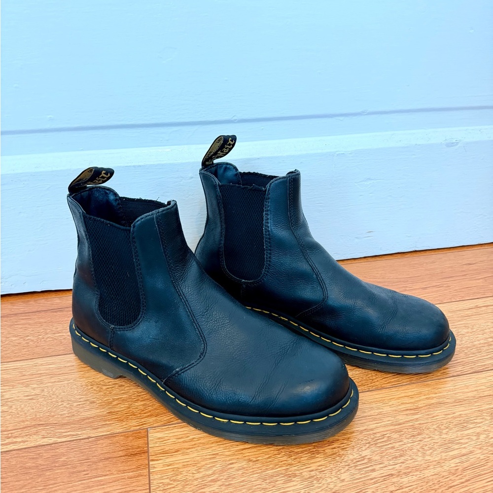 Dr. Martens 2976 Chelsea Boots
